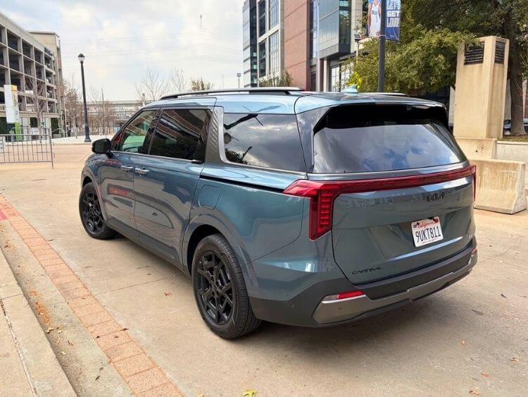 2026-Kia-Carnival-Hybrid-SX-Prestige-exterior-set-3-1.