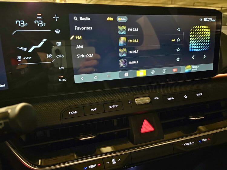 2026-Kia-K4-GT-Line-Turbo-Hatchback-display