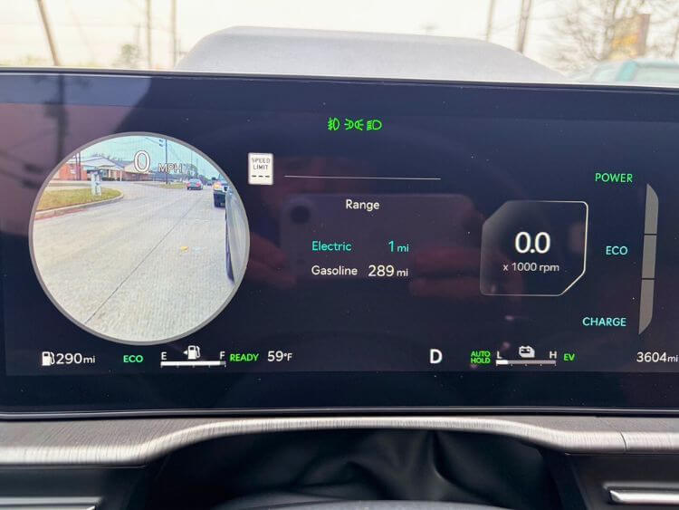 2026-Kia-Sportage-plug-in-hybrid-x-line-blind-spot-display-1-carpro-1