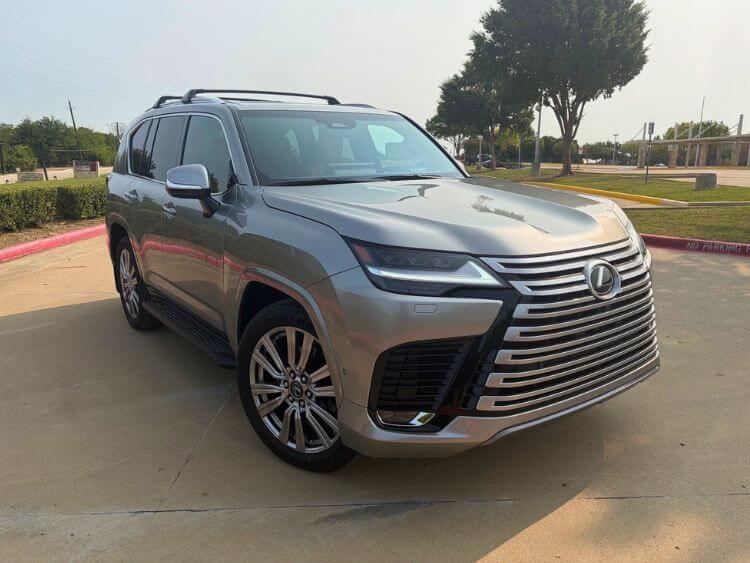 2026-Lexus-700-h-exterior-front-end-carpro