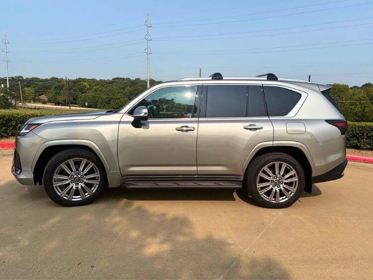 2026-Lexus-700-h-exterior-profile-carpro