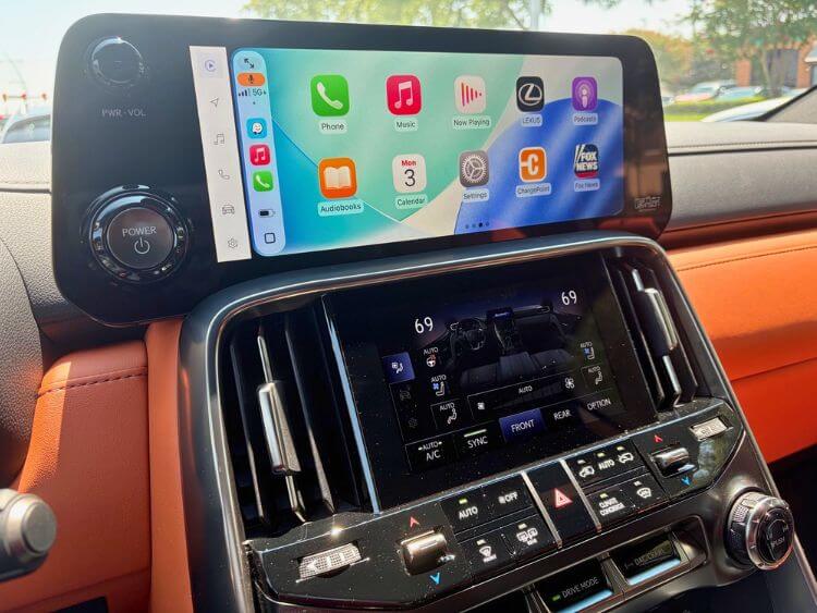 2026-Lexus-700-h-mulitmedia-apple-carplay-carpro