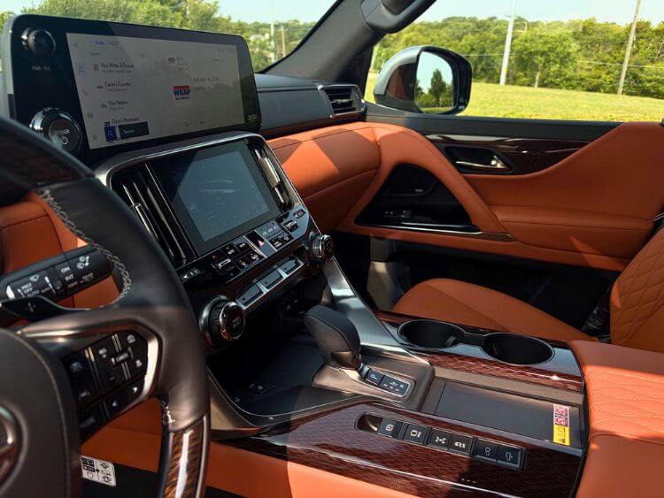 2026-Lexus-700-h-wide-interior-carpro
