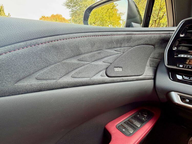 2026-Lexus-rx-500-f-sport-performance-door-paneljpg