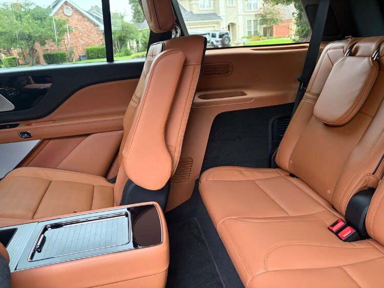 2026-Lincoln-Aviator-Black-Label-interior-rows-carpro