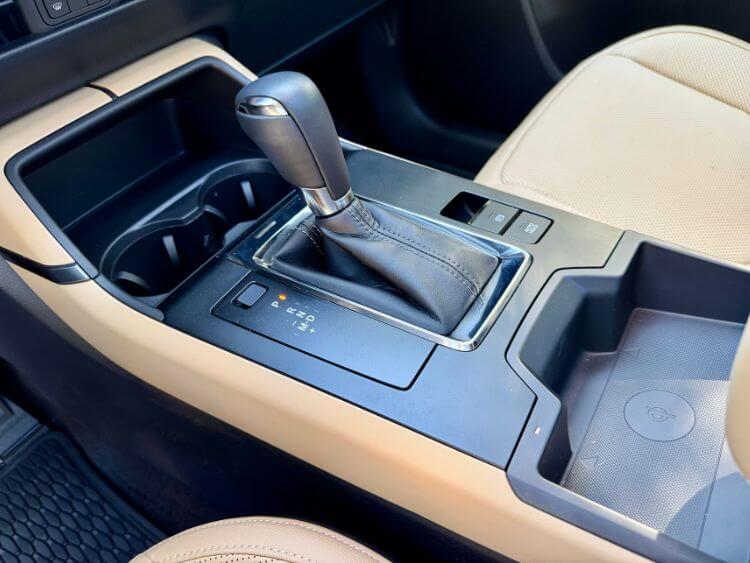 2026-Mazda-CX-5-console-carpro.jpg