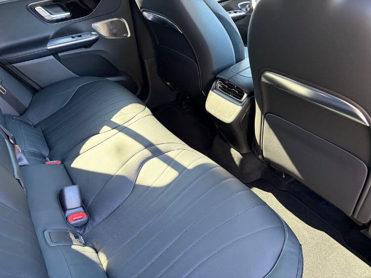 2026-Mercedes-Benz-EQE 320-2nd-row-jpg