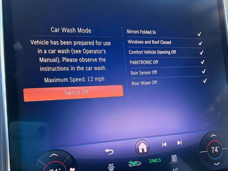 2026-Mercedes-Benz-EQE 320-car-wash