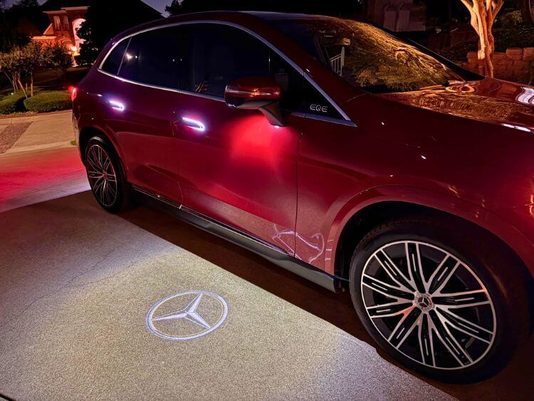 2026-Mercedes-Benz-EQE 320-exterior-logo-light-2