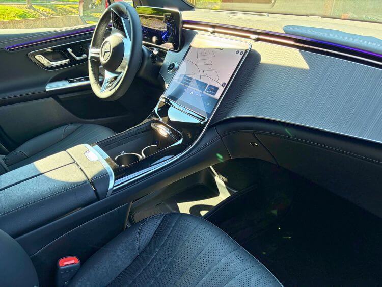 2026-Mercedes-Benz-EQE 320-exterior-passenger-side