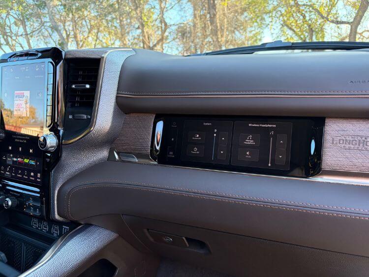 2026-Ram-1500-Longhorn-Limited-Hemi-passenger-side