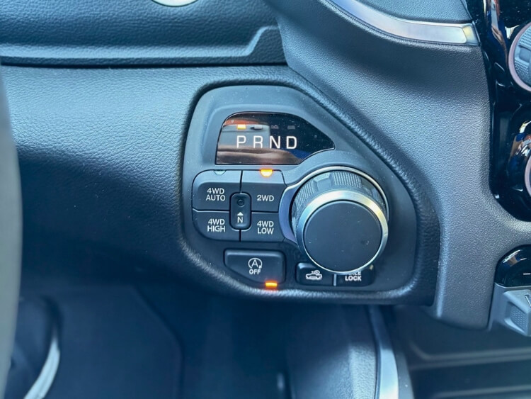 2026-Ram-1500-bighorn-exterior-awd-controls-2carpro