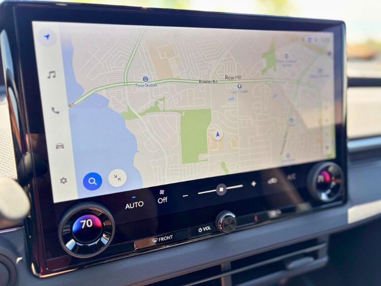 2026-Subaru-Trailseeker-EV-navigation-screen-carpro