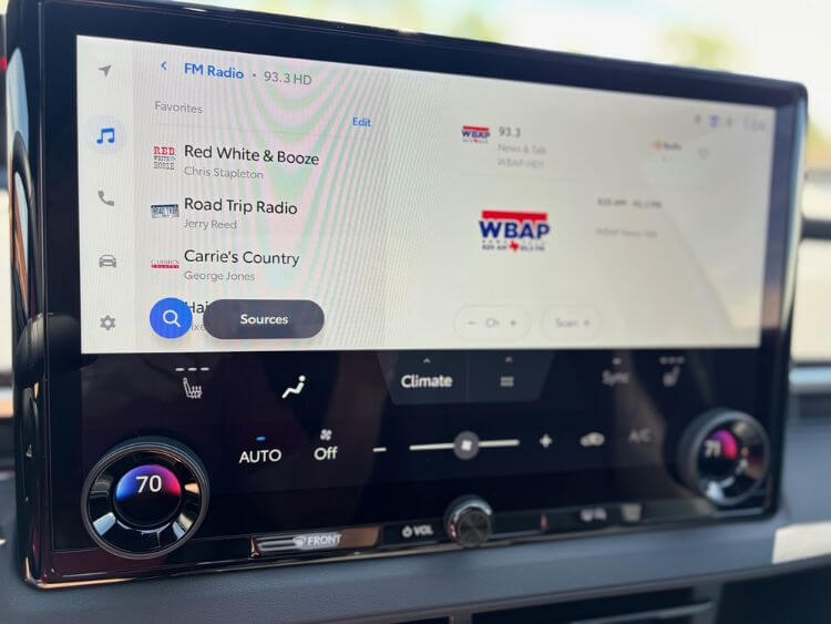 2026-Subaru-Trailseeker-EV-radio-wbap-carpro