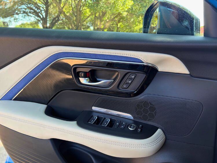2026-acura-adx-aspec-advance-door-panel-carpro