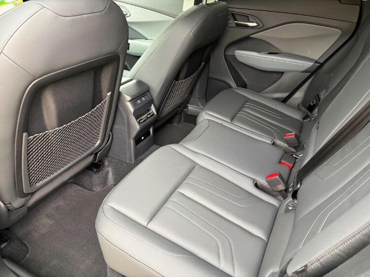 2026-audi-q3-multi-2nd-row-2carpro