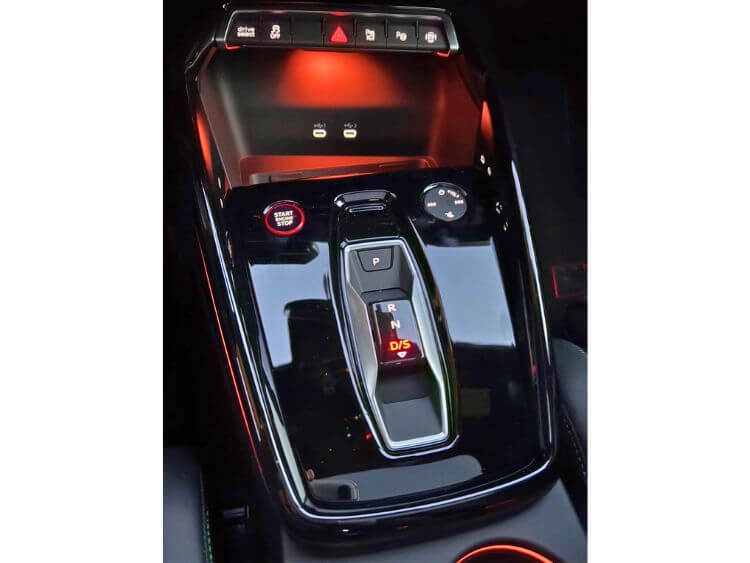 2026-audi-rs3-console-carpro