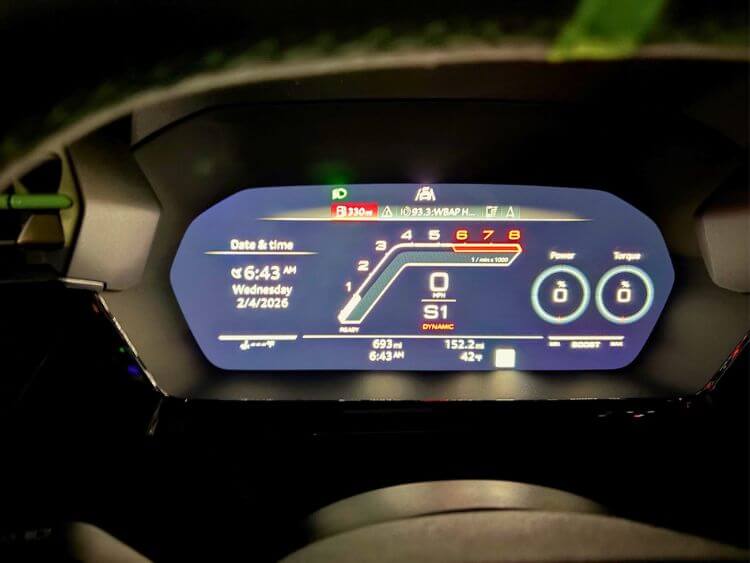 2026-audi-rs3-digital-display02-carpro