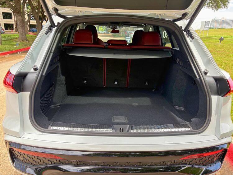 2026-audi-sq-5-red-leather-cargo-credit-carpro.