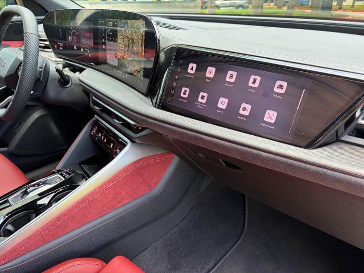 2026-audi-sq-5-red-leather-passenger-screen-2-carpro.