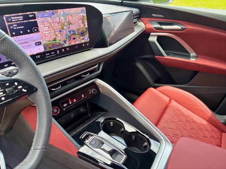 2026-audi-sq5-prestige-cabin-hero-2-carpro.