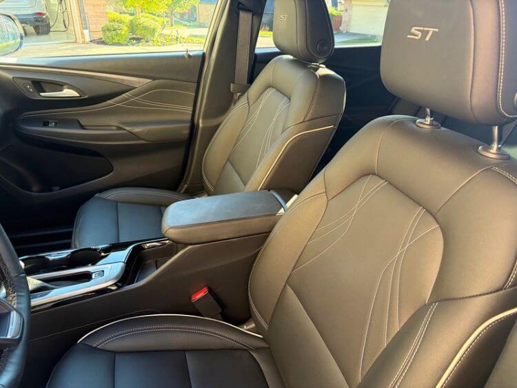 2026-buick-envista-st-seats-1-carpro.jpg