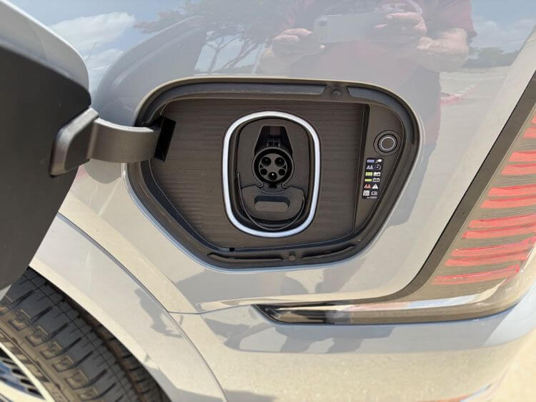 2026-cadillac-escalade-iq-premium-charging-port-carpro