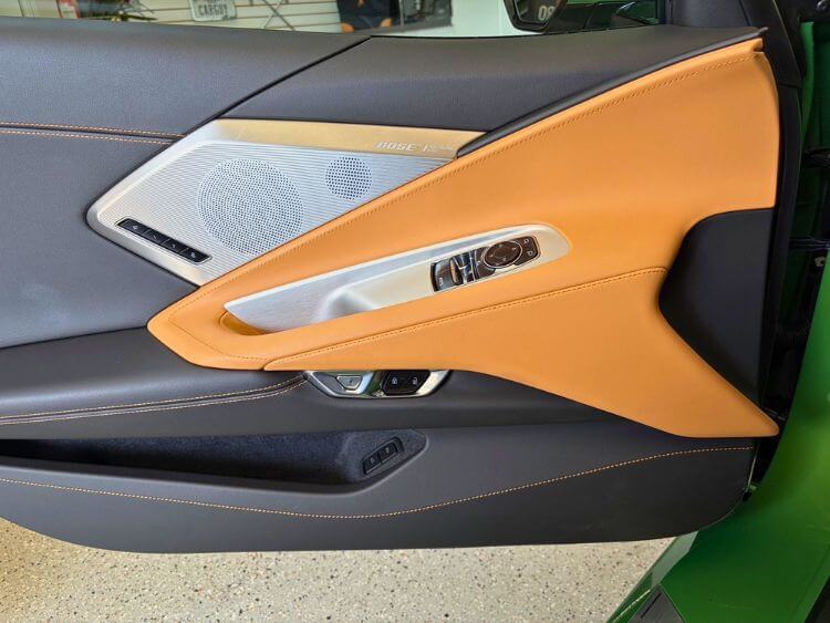 2026-chevrolet-corvette-stingray-2lt-door-panel-carpro.