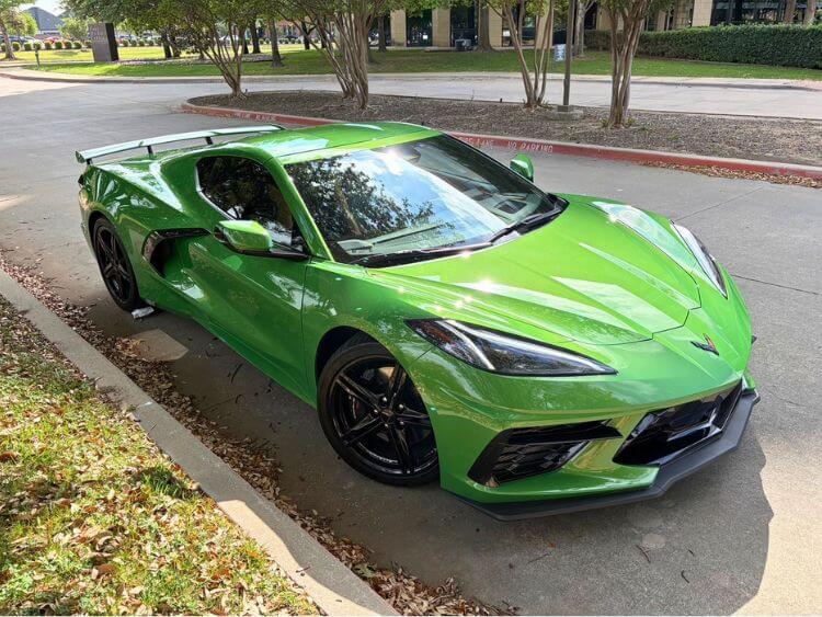 2026-chevrolet-corvette-stingray-2lt-exterior-5-carpro.