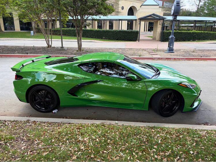 2026-chevrolet-corvette-stingray-2lt-exterior-6-carpro.
