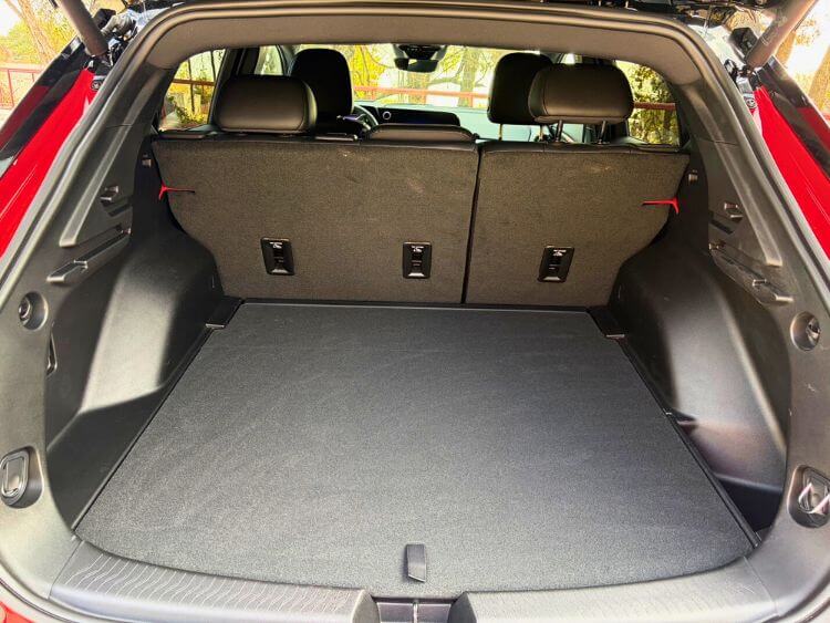 2026-chevrolet-equinox-rs-ev-cargo-carpro