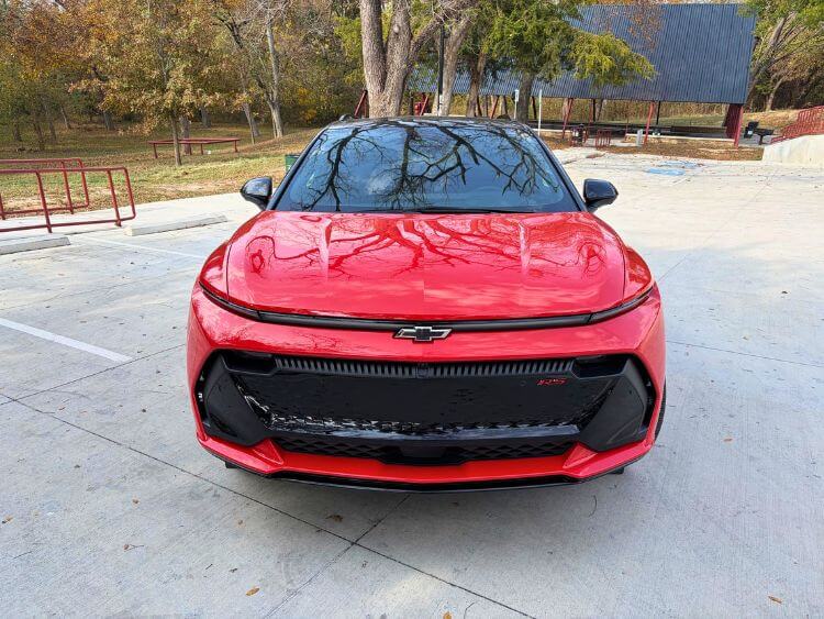 2026-chevrolet-equinox-rs-ev-exterior-front-end-carpro