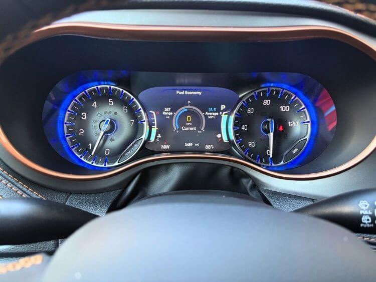 2026-chrysler-pacifica-pinnacle-digital-driver-2-carpro.