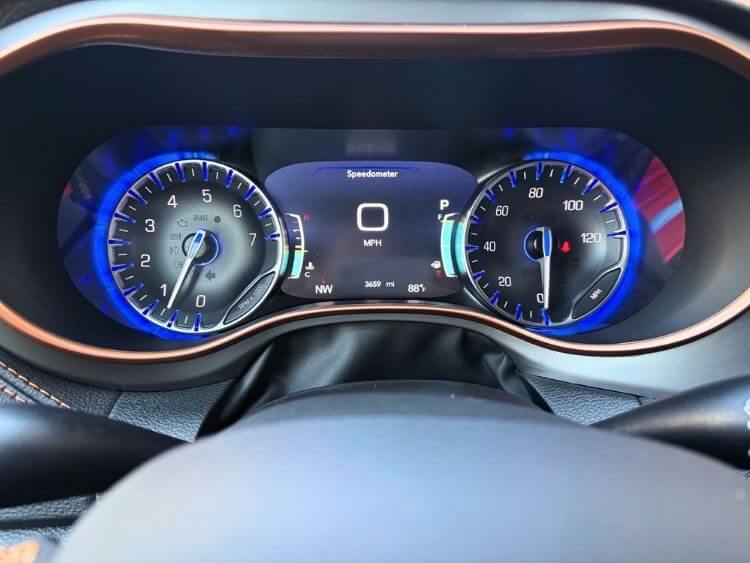 2026-chrysler-pacifica-pinnacle-digital-driver-carpro.