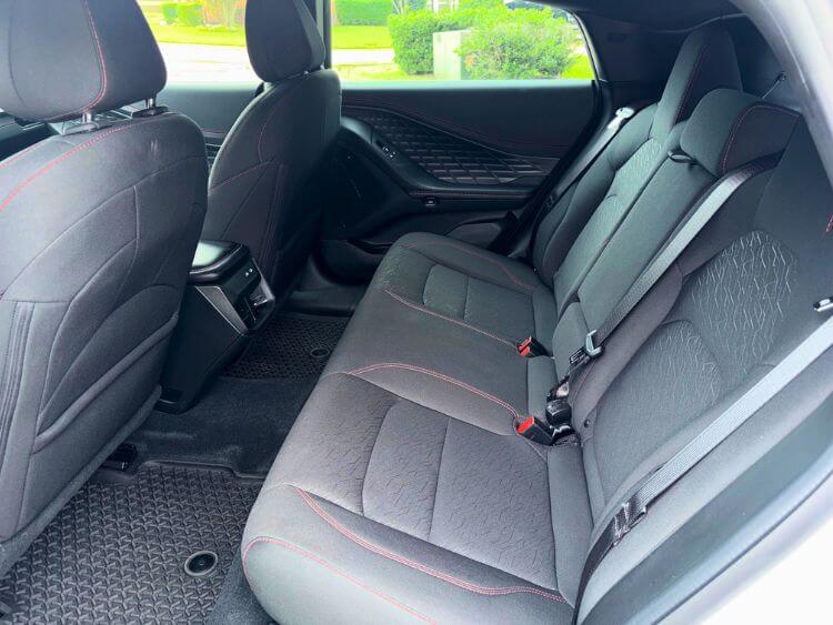 2026-dodge-charger-r-t-black-top-2nd-row-cloth-seats