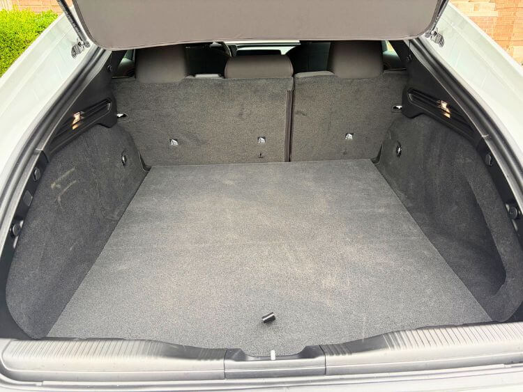 2026-dodge-charger-r-t-black-top-cargo-carpro.j