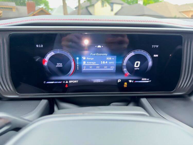 2026-dodge-charger-r-t-black-top-digital-display-fuel-economy-carpro.j