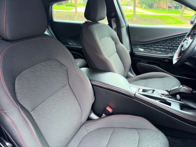 2026-dodge-charger-r-t-black-top-passenger-seat-