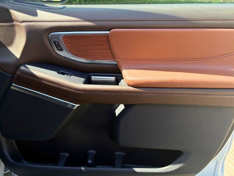 2026-ford-Expedition-Max King-Ranch-door-panel-carpro