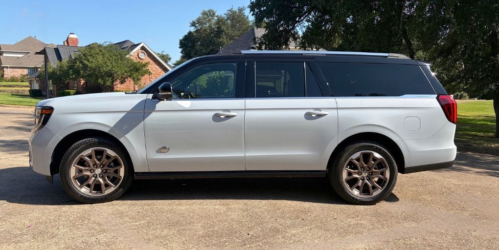 2026 Ford Expedition Max King Ranch in Space Silver Metallic. CarPro.