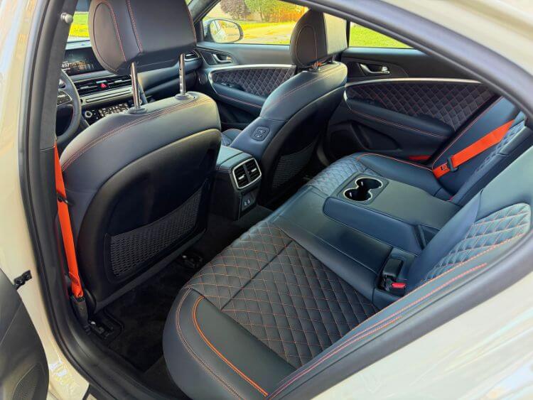 2026-genesis-g70-prestige-graphite-2nd-row-1-carpro.j