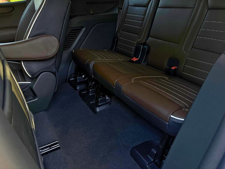 2026-gmc-yukon-denali-ultimate-3rd-row-carpro..jpg