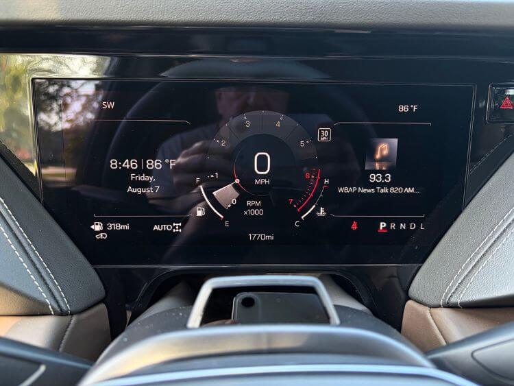 2026-gmc-yukon-denali-ultimate-digital-display-2-carpro..jpg