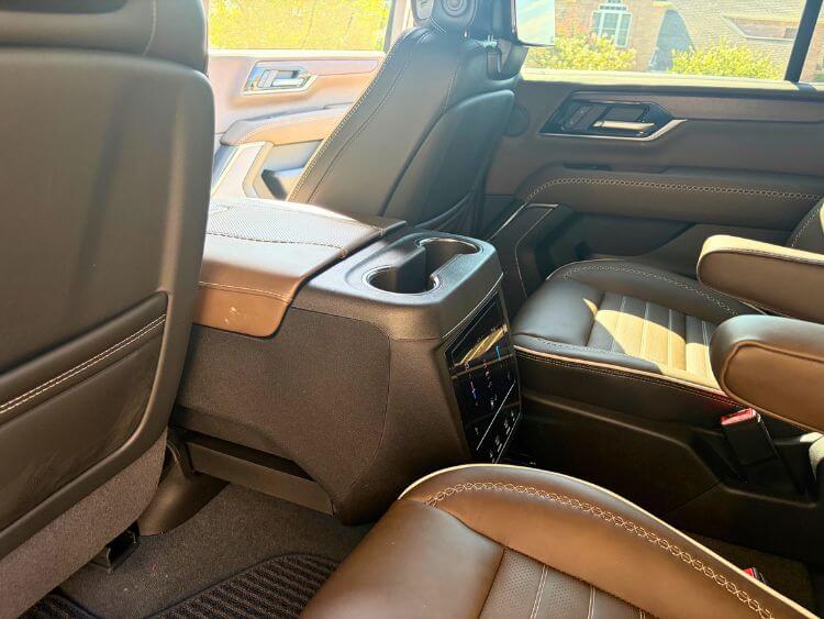 2026-gmc-yukon-denali-ultimate-interior-second-row-carpro..jpg