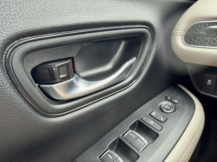 2026-honda-crv-ex-l-door-handles-carpro.