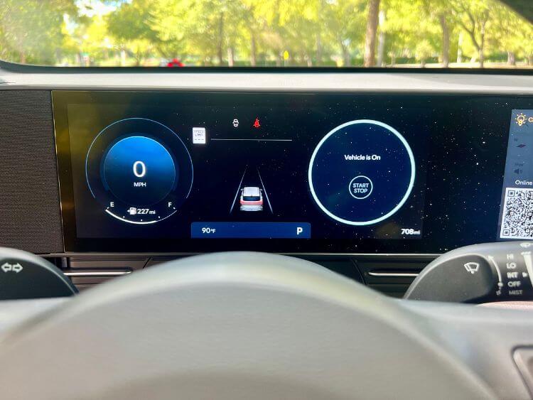 2026-hyundai-kona-driver-display-carpro