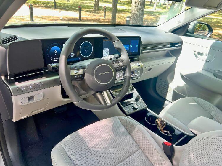 2026-hyundai-kona-limited-cabin-hero-carpro