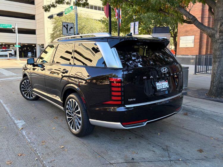 2026-hyundai-palisade-calligraphy-exterior-2-