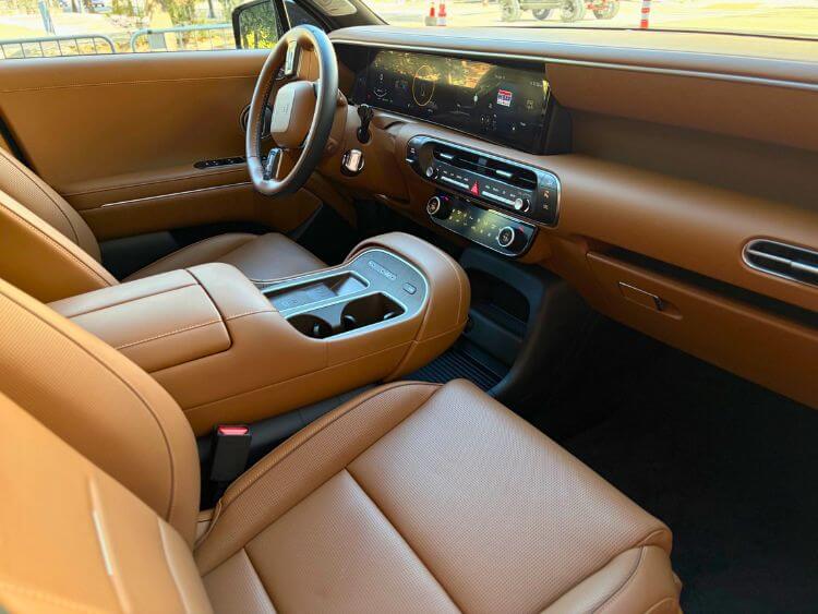 2026-hyundai-palisade-calligraphy-interior-11