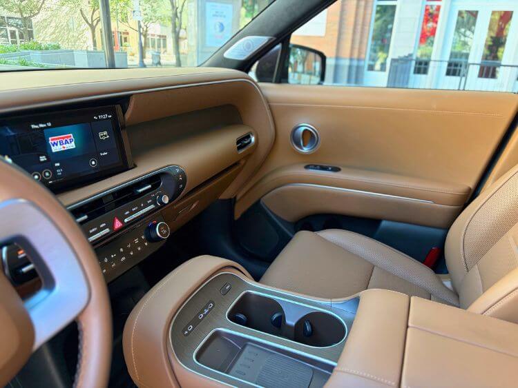 2026-hyundai-palisade-calligraphy-interior-hero-2